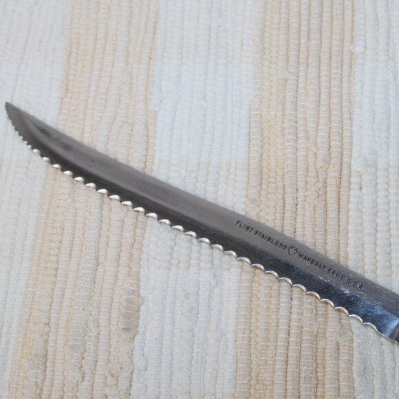 VTG FLINT ARROWHEAD STAINLESS WAVERLY EDGE SERRATED CUTTING STEAK KNIFE 8" BLADE - Picture 6 of 14